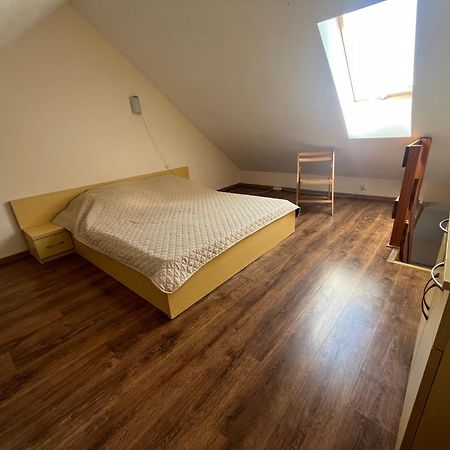 Dom Muszelka Hotel Криница Морска Екстериор снимка