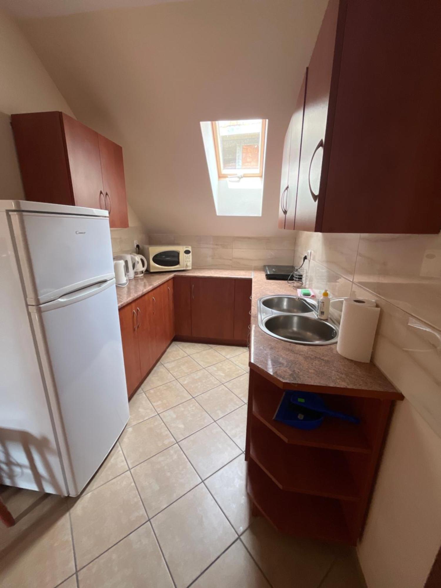 Dom Muszelka Hotel Криница Морска Екстериор снимка