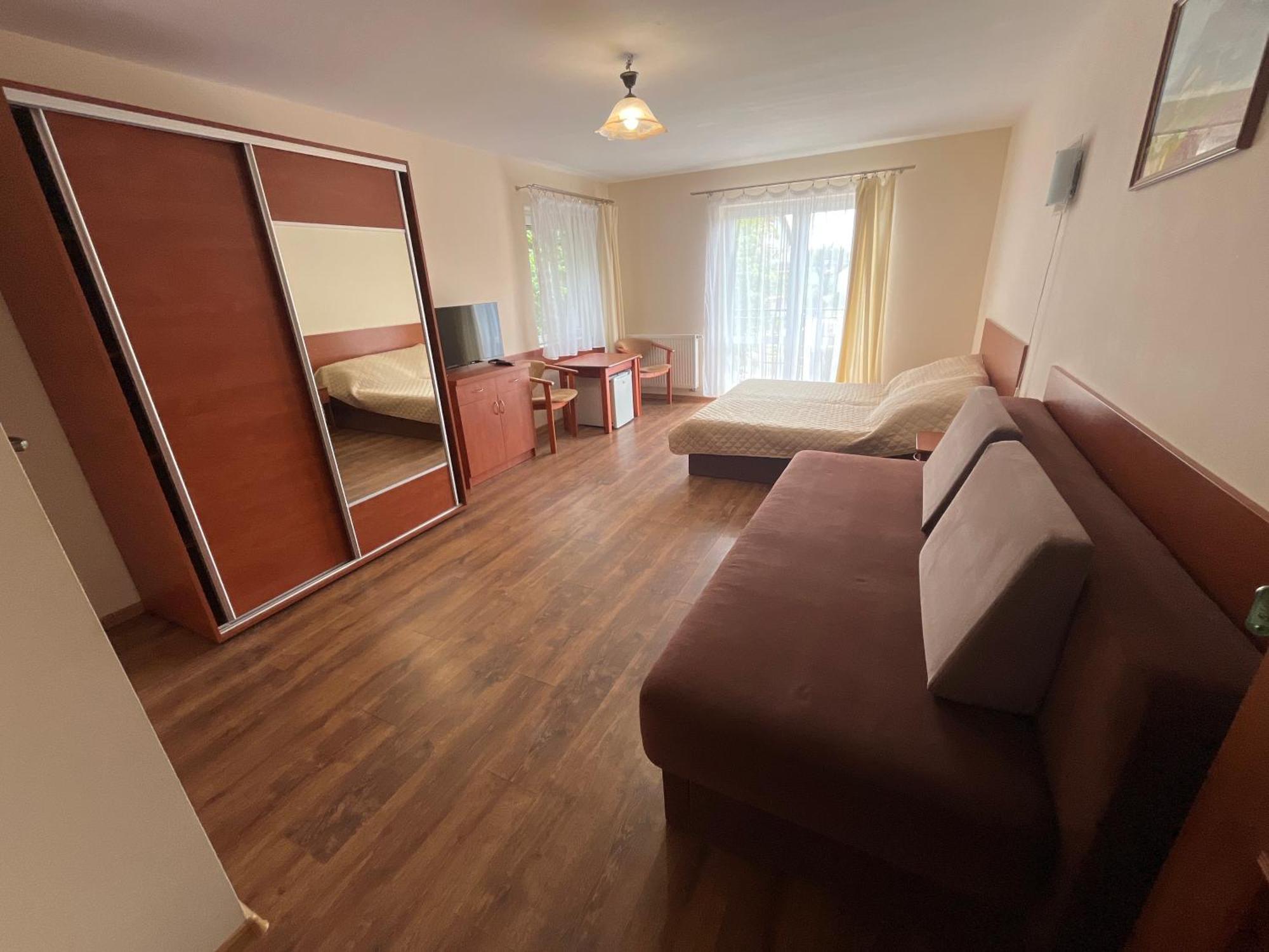 Dom Muszelka Hotel Криница Морска Екстериор снимка