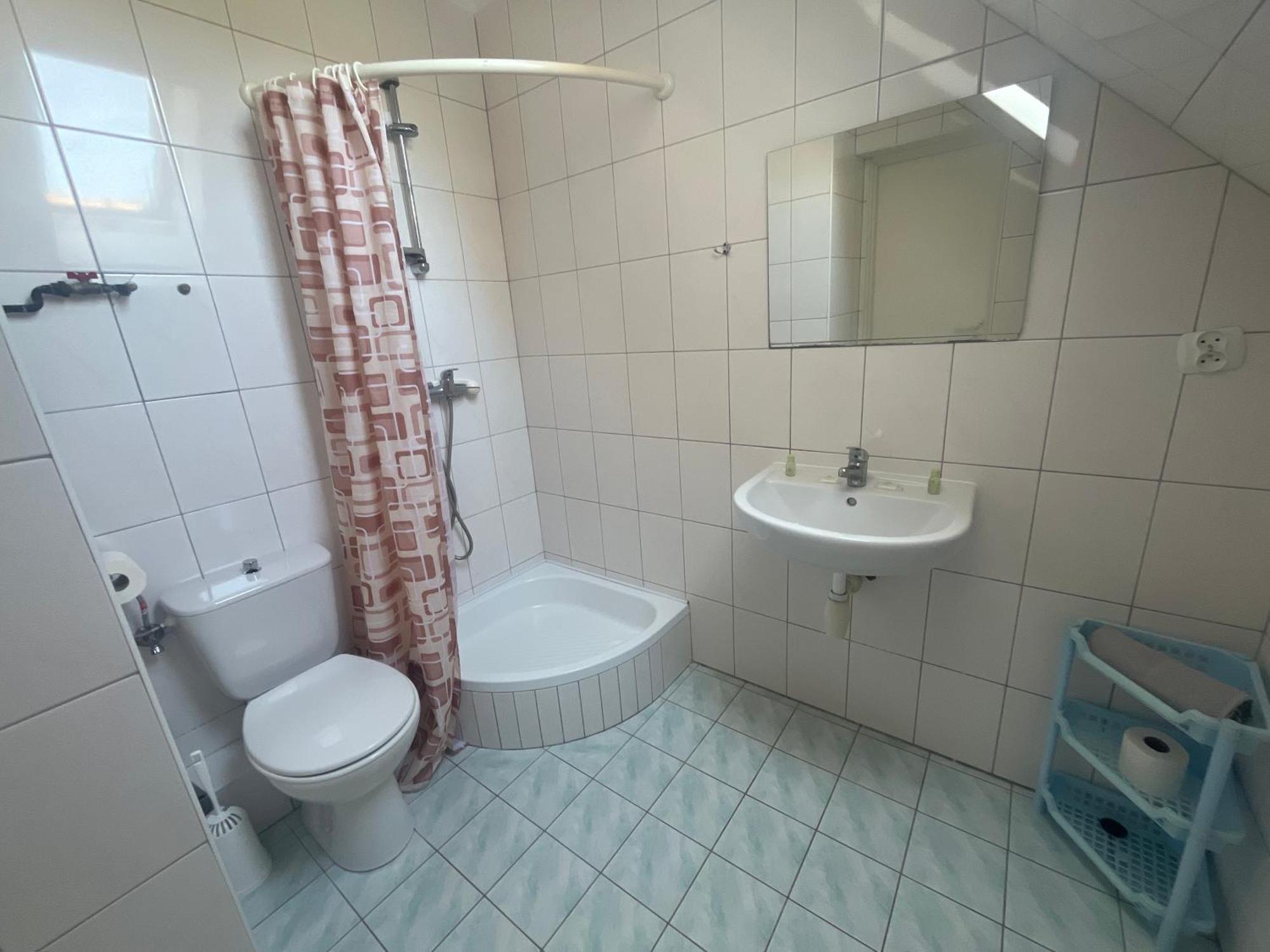 Dom Muszelka Hotel Криница Морска Екстериор снимка